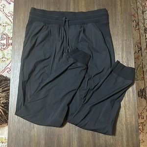 Lululemon dance studio joggers mid rise